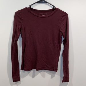 Great used condition burgundy tee